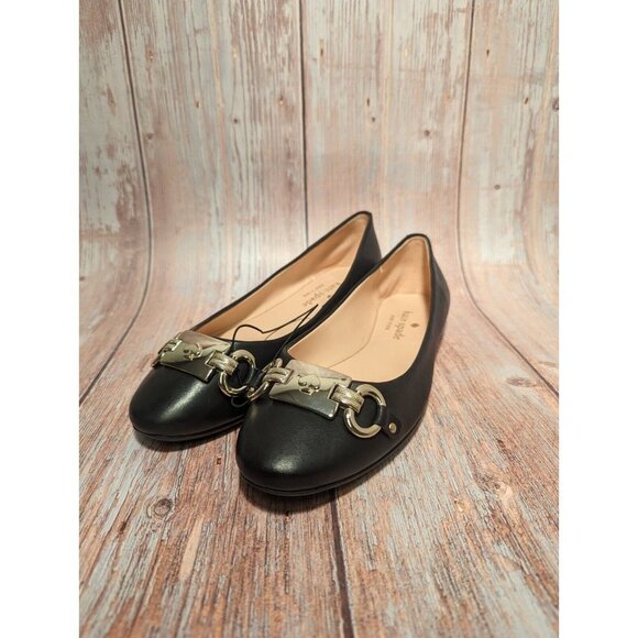 KATE SPADE NEW YORK Shoes Size 7.5 B Phoebe Black Leather Flats, gold Hardware - Picture 1 of 10